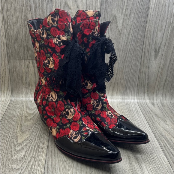 Floral Skull Pump Pointed Toe Mid Chunky Block Heel Lace Up Cowgirl Ankle Boots - Picture 1 of 14